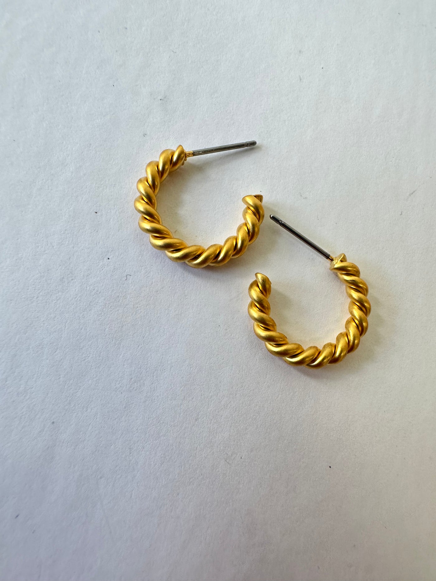 Mini Twist Hoops