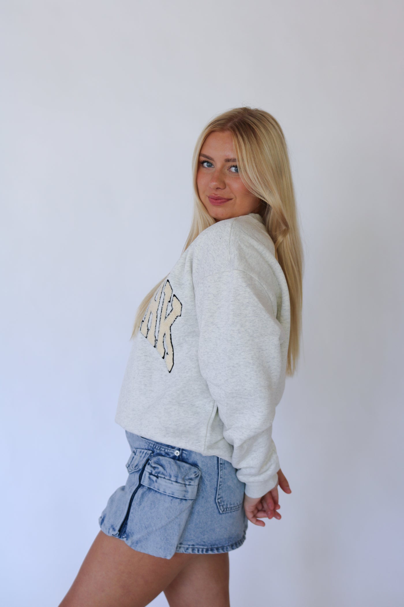 Patch Letter Pullover